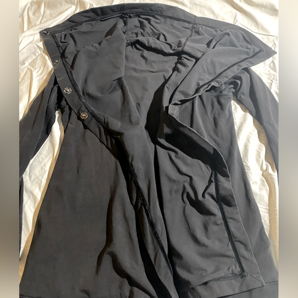 Lululemon jacket - Picture 2 of 5